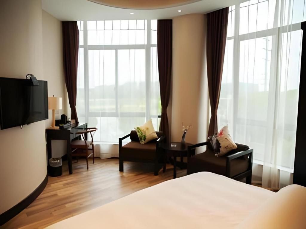 Jinjiang Metropolo Hotel - Liyang Tianmu Lake Changzhou  Dış mekan fotoğraf